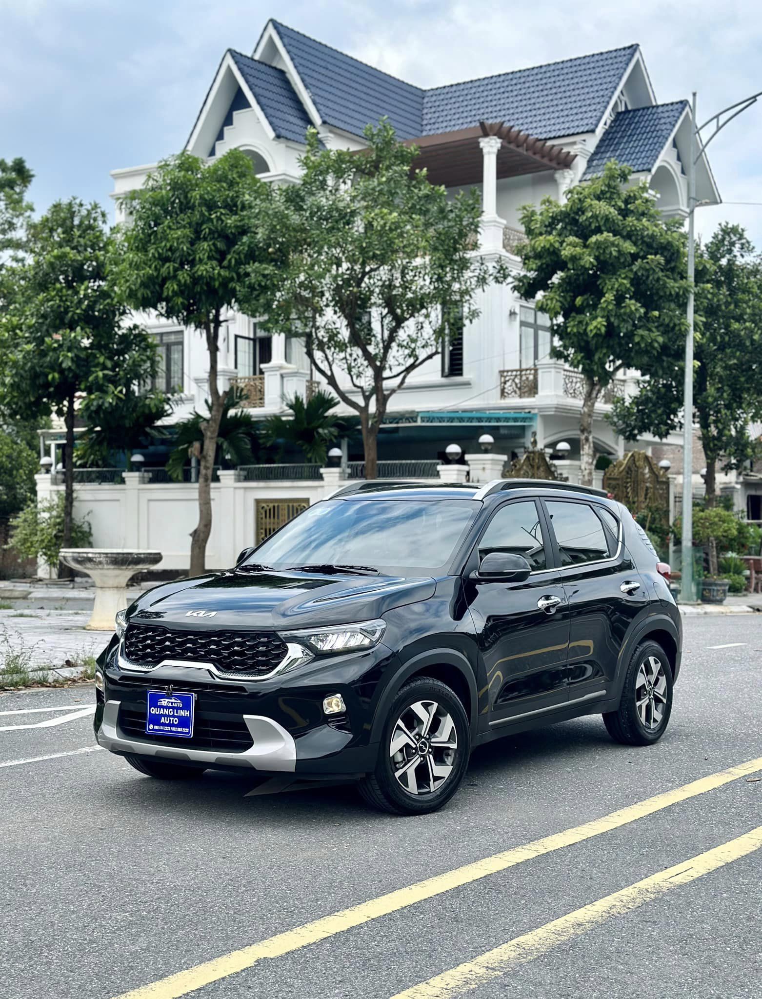 KIA SONET LUXURY 1.5AT 2023