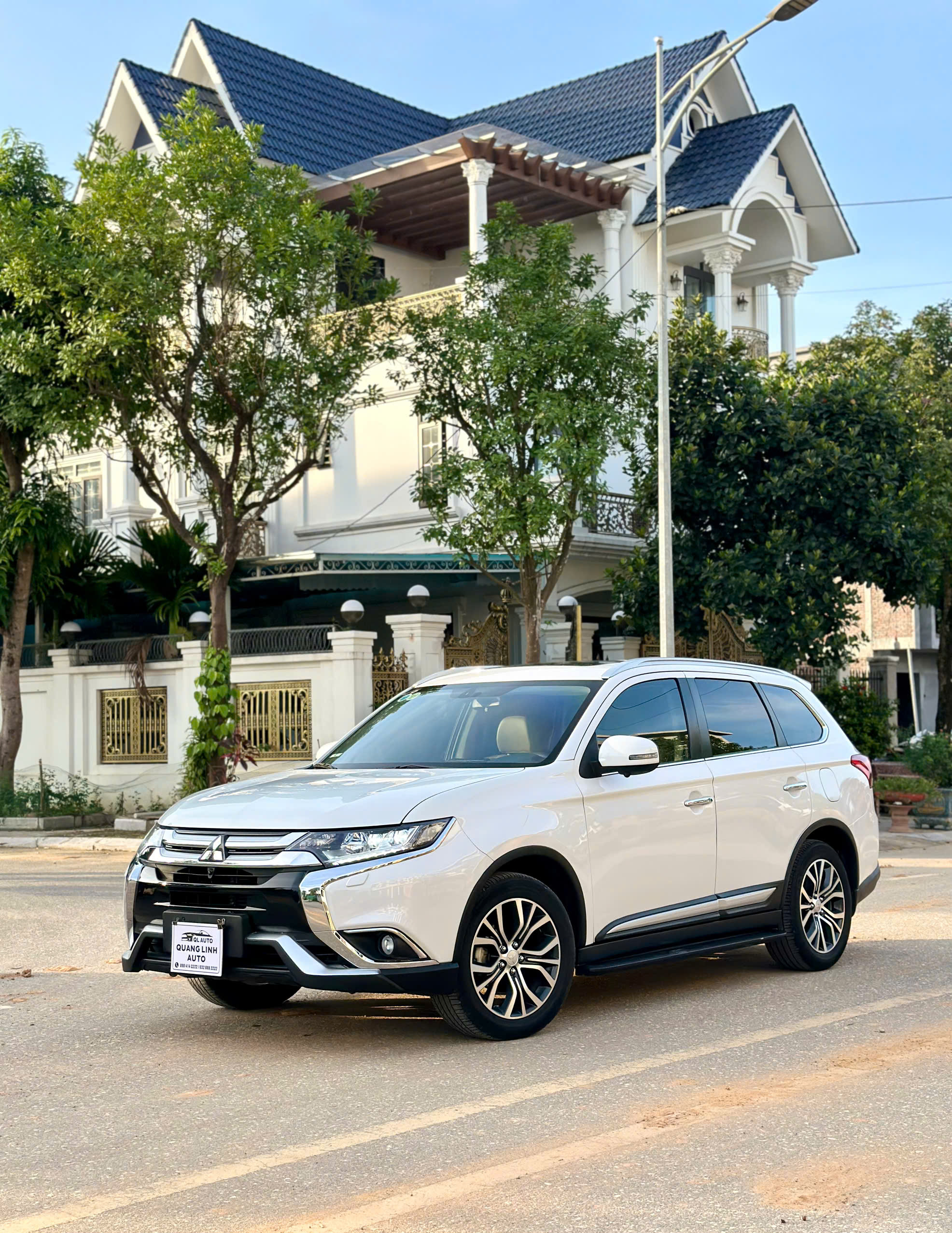 MITSUBISHI OUTLANDER 2.0CVT PREMIUM 2018